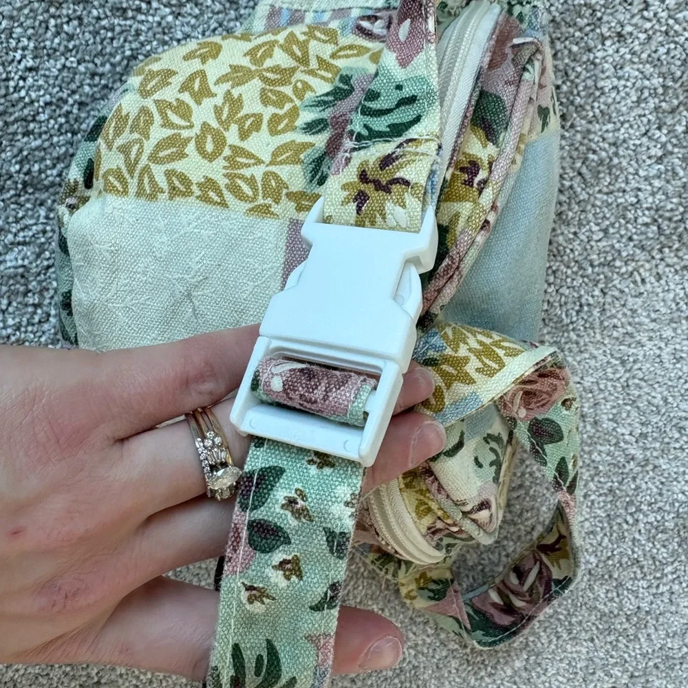 Vtg Retro Floral Patchwork Fanny Pack Pastel Colorful Cottage grandma core - Picture 5 of 8